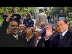 Enver Hoxhen apo Berlusconin, per ke kane qare me shume shqiptaret?! Rama ne funeralin e Berlusconit