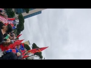Shqiptaret mblidhen ne Tirane ne mbeshtetje te Kosoves: “Kosova zemra e Shqiperise!”