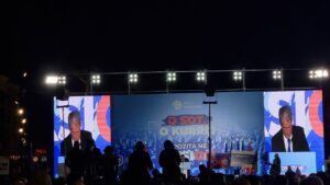 LIVE / Protesta e Opozites te Kryeministria, ja pjesmarrja